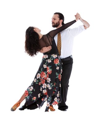 Beyaz arka planda izole genç insanlar komik pozlar veriyorlar..