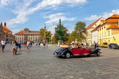 Prag'ın Hradcany Meydanı