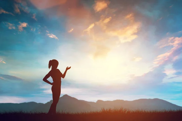 Woman Silhouette Standing Mountains Sunset — Stock Photo, Image