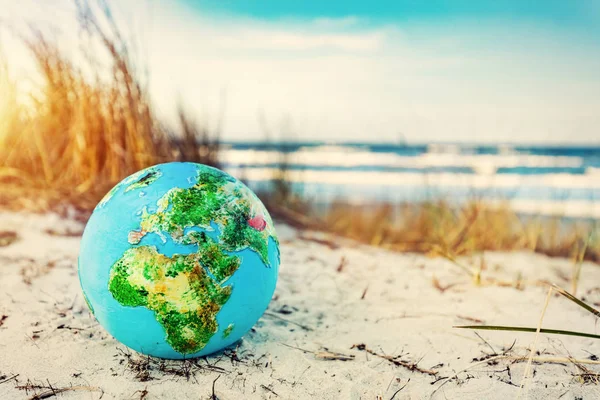 Earth Globe Beach Concept Environment Protection — Stock Photo, Image