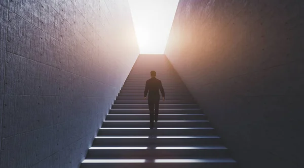 Der Mensch Geht Die Treppe Hinauf Zur Offenen Welt Voller — Stockfoto