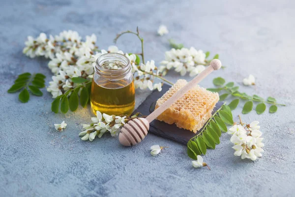 Glass Jar Acacia Honey Dipper Acacia Flowers — Stock Photo, Image