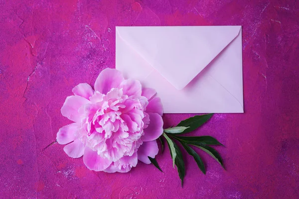 Pink Envelope Beautiful Peony Flower Love Air — Stock Photo, Image