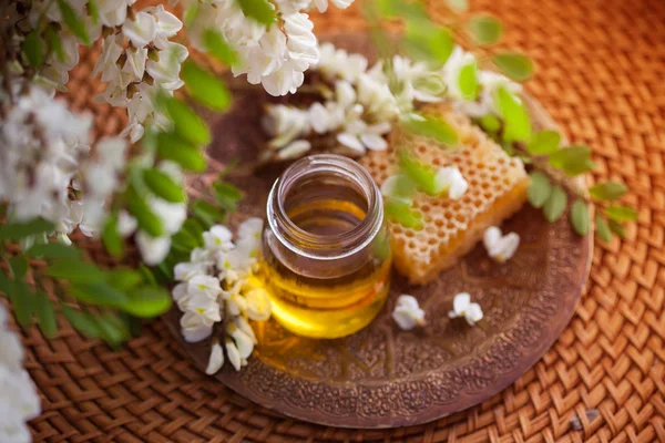 Jar Acacia Honey Dipper Acacia Flowers — Stock Photo, Image