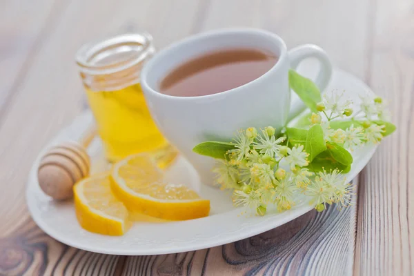 Cup Linden Tea Fresh Linden Flowers Alternative Medicine — Stock Photo, Image