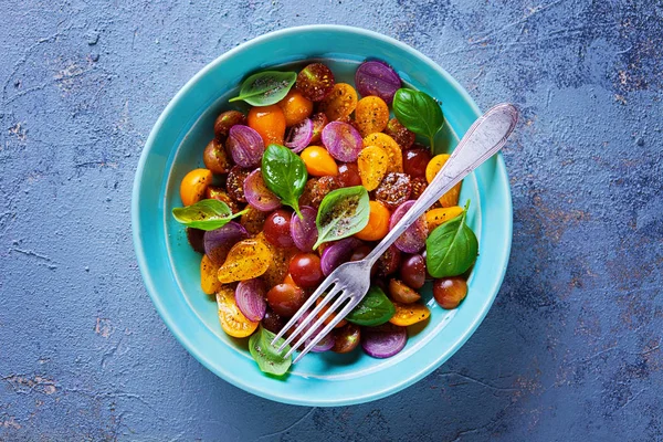 Bowl Tomato Salad Onion Spices Food — Stock Photo, Image