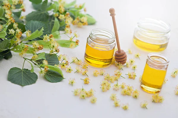 Jar Linden Honey Fresh Flowers Food Drink — Stock Photo, Image