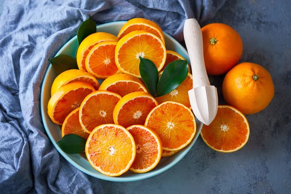 Φρέσκα Πορτοκάλια Φέτες Φρούτα Και Λαχανικά — Φωτογραφία Αρχείου