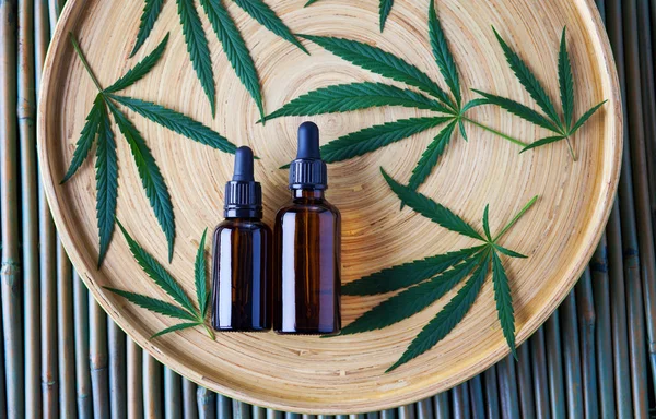 Cannabis oil extracts — Stock Photo, Image