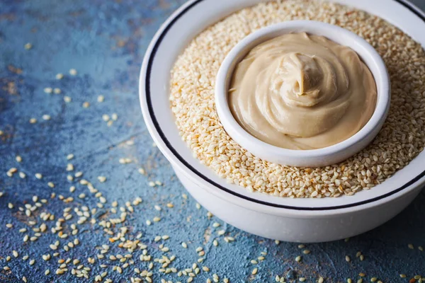 Bowl Full Tahini Sauce Food Drink — Stock Photo, Image