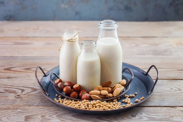 Różne Wegańskie Mleko Roślinne Składniki Żywność Napoje — Zdjęcie stockowe