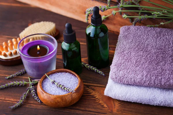 Garrafa Óleo Essencial Lavanda Com Flores Frescas Lavanda Tratamento Beleza Imagens De Bancos De Imagens