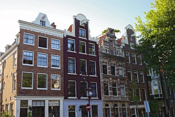 Niederlande Amsterdam Juli 2018 Alte Schöne Häuser Zentrum Von Amsterdam — Stockfoto