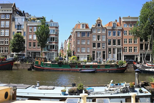 Niederlande Amsterdam Juli 2018 Amsterdam Straßen Kanäle Und Boote — Stockfoto