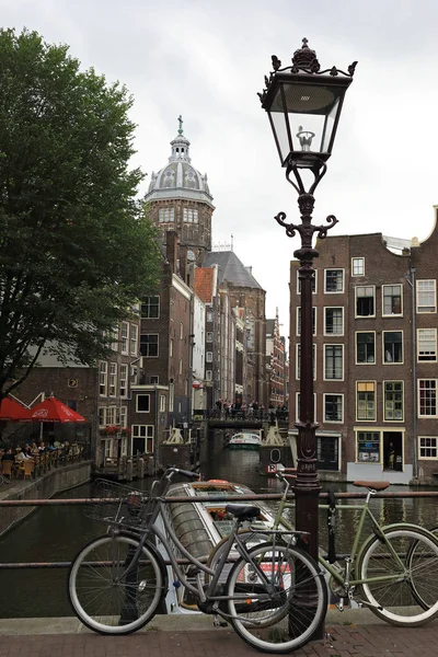 Nizozemsko Amsterdam Července 2018 Amsterdam Ulice Kanály Čluny — Stock fotografie