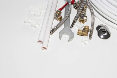 beyaz kopya alanı ile tarih ve sıhhi tesisat araçları