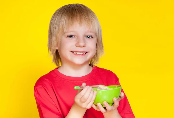 Blond Boy Kid Child Eating Corn Flakes Cereal — Stock Photo, Image