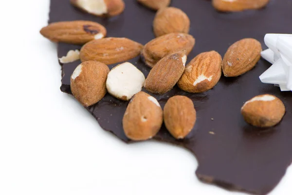 Вкусный Темный Шоколад Фундуком — стоковое фото