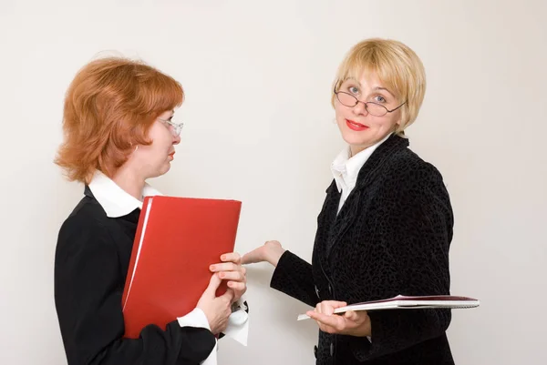 Two Businesswomen Wearing Suits Holding Folders Documents Standing Light Studio — Stock Photo, Image