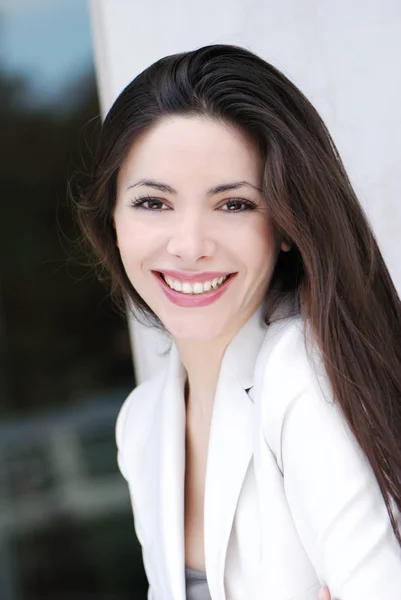 Beautiful Young Businesswoman Looking Camera — Stock Photo, Image