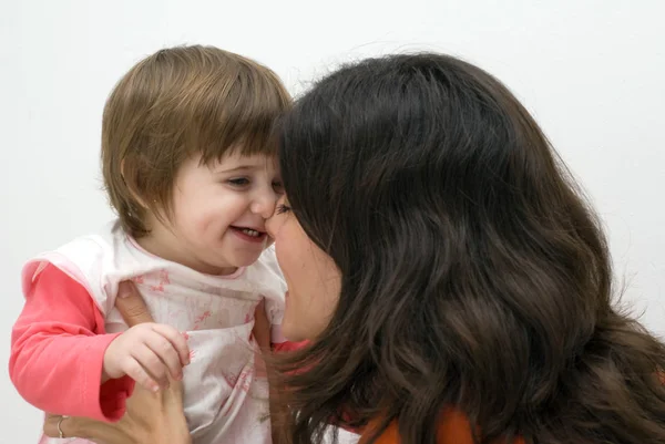 Porträt Einer Glücklichen Mutter Und Ihres Kindes — Stockfoto