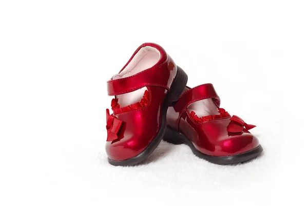 Rosso Elegante Baby Girl Scarpe Isolate Sfondo Bianco — Foto Stock