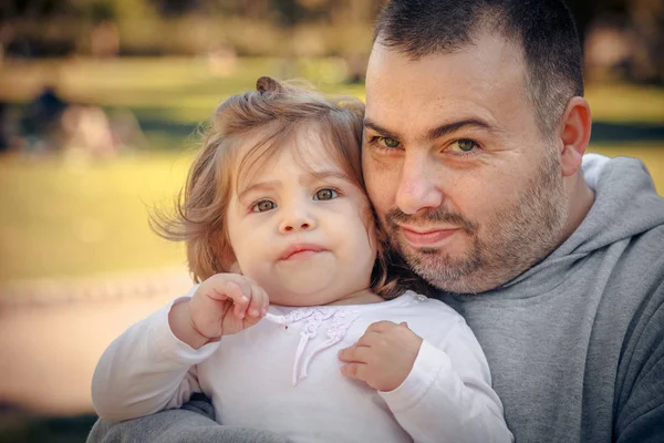 Padre con el bebé — Foto de Stock