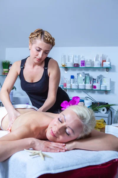 Körpermassage Schönheitssalon — Stockfoto