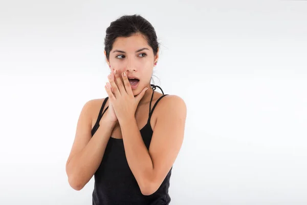 Angst Emotionales Mädchen Auf Einem Hellen Hintergrund — Stockfoto