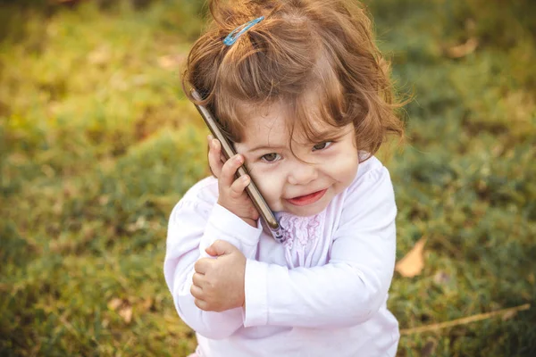 Baby Med Mobil Parken — Stockfoto