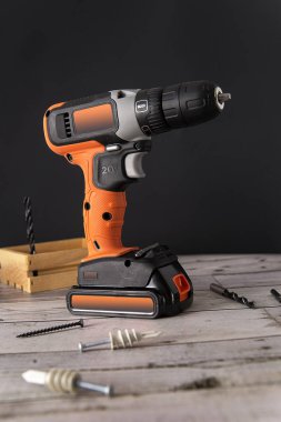 tornavida ahşap arka plan üzerinde Kapat