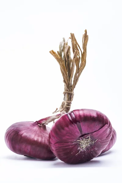 Cebolla Roja Aislada Sobre Fondo Blanco Cerca — Foto de Stock