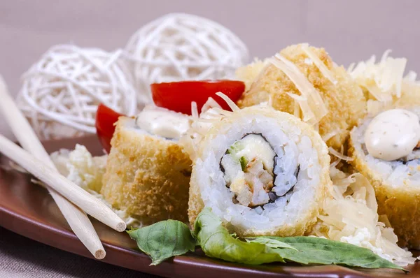 Japansk Sushi Tillagas Närbild — Stockfoto