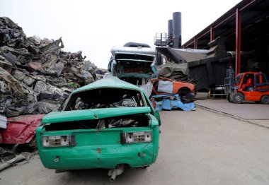 Arızalı makinelerin işlenmesi için tesis