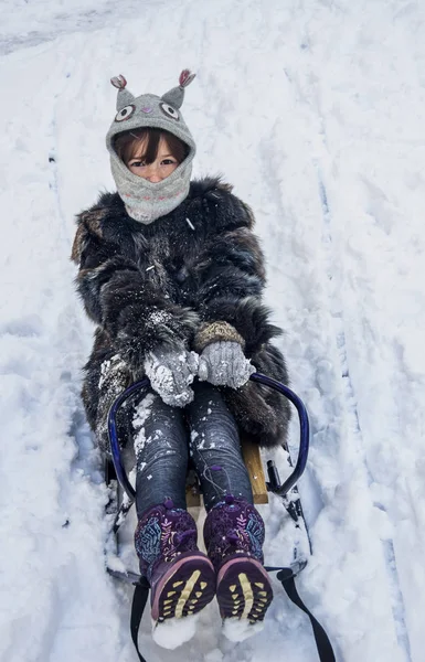 Close Little Girl Sitting Sledge — Stock Photo, Image