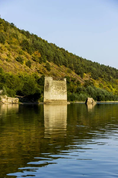 Ruínas ponte sobre o rio Dniester — Fotografia de Stock