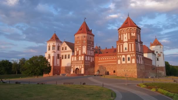 Turistik Ilgi Grodno Bölgesindeki Mir Şatosu Belarus — Stok video