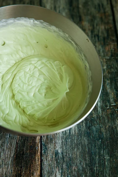 Przygotowywanie lody pistacjowe — Zdjęcie stockowe