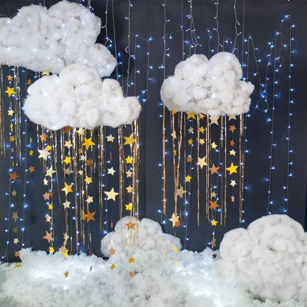 Bir altın yıldız dekor ile sihirli Noel studio