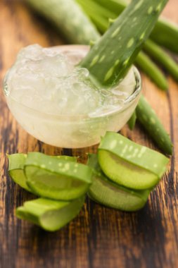 Taze yapraklı aloe vera suyu 