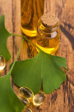 Gerekli yağlı ginkgo