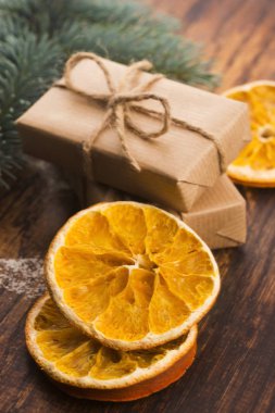 İki tatil hediye yığını