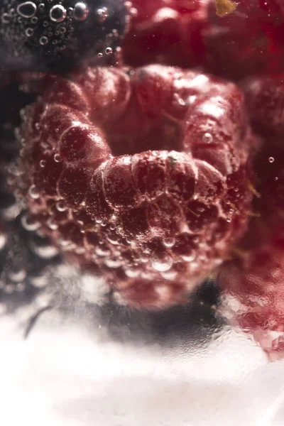Burbujas Frutas Bajo Agua —  Fotos de Stock
