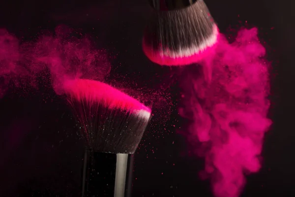 Szczotka Kosmetyków Kolorowy Proszek Makijażu — Zdjęcie stockowe
