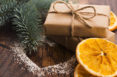 İki tatil hediye yığını