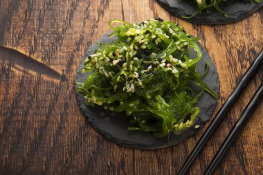 Baharatlı uyandırma salatası