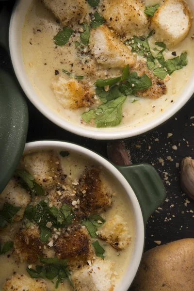 Zuppa di aglio con patate — Foto Stock