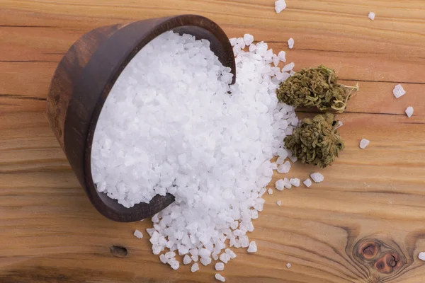 Cannabis salt, marijuana wellness products — Stock Photo, Image