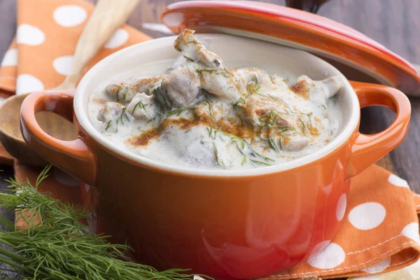 Turkish traditional tripe soup; iskembe corbasi and offal soup — Stock Photo, Image