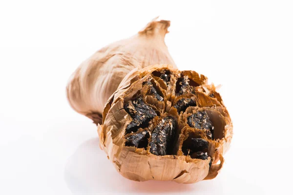 Black Garlic Cloves Isolated White Background — Stock Photo, Image